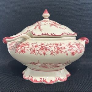 Cracker Barrel CKB2 Red Floral Porcelain Transferware Soup Tureen & Ladle, & Lid
